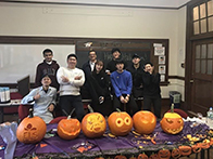 ハロウィンイベントの学校のアクティビティ。